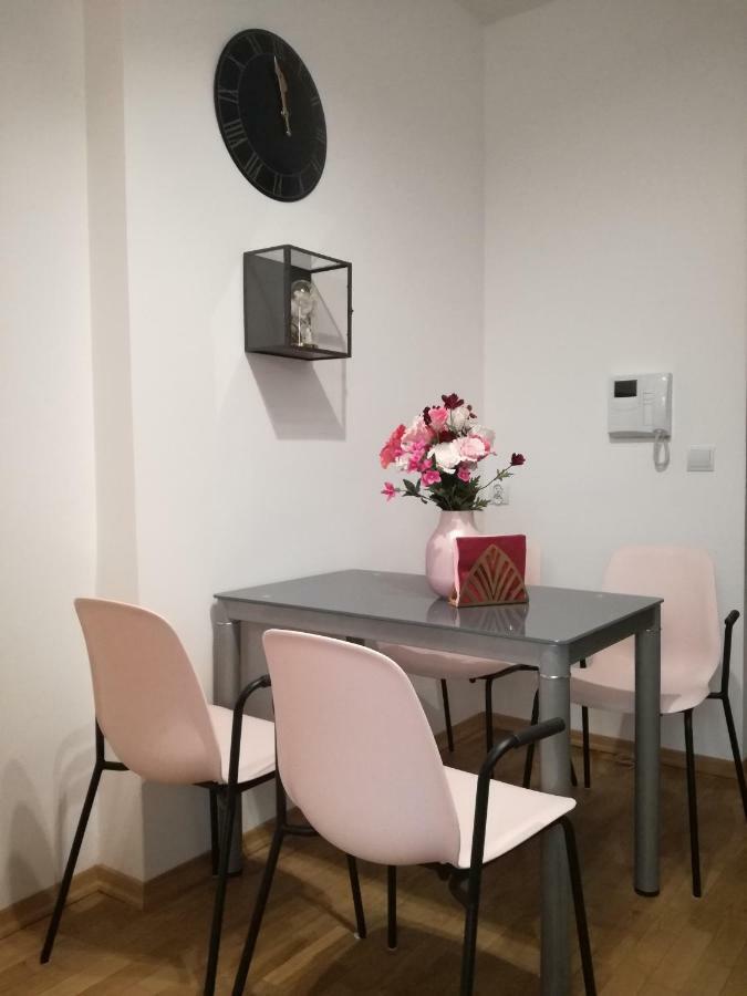 Business&Relax Apartment 14 Познан Екстериор снимка